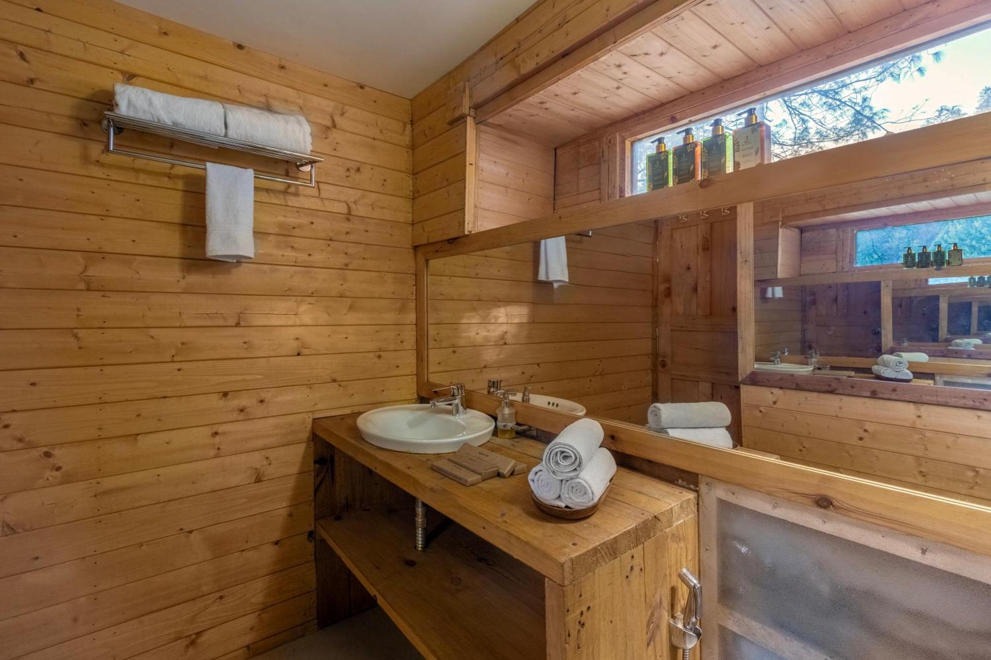Elivaas 1 Bhk Premium Cottage With Sauna - Everly Шимла Екстериор снимка