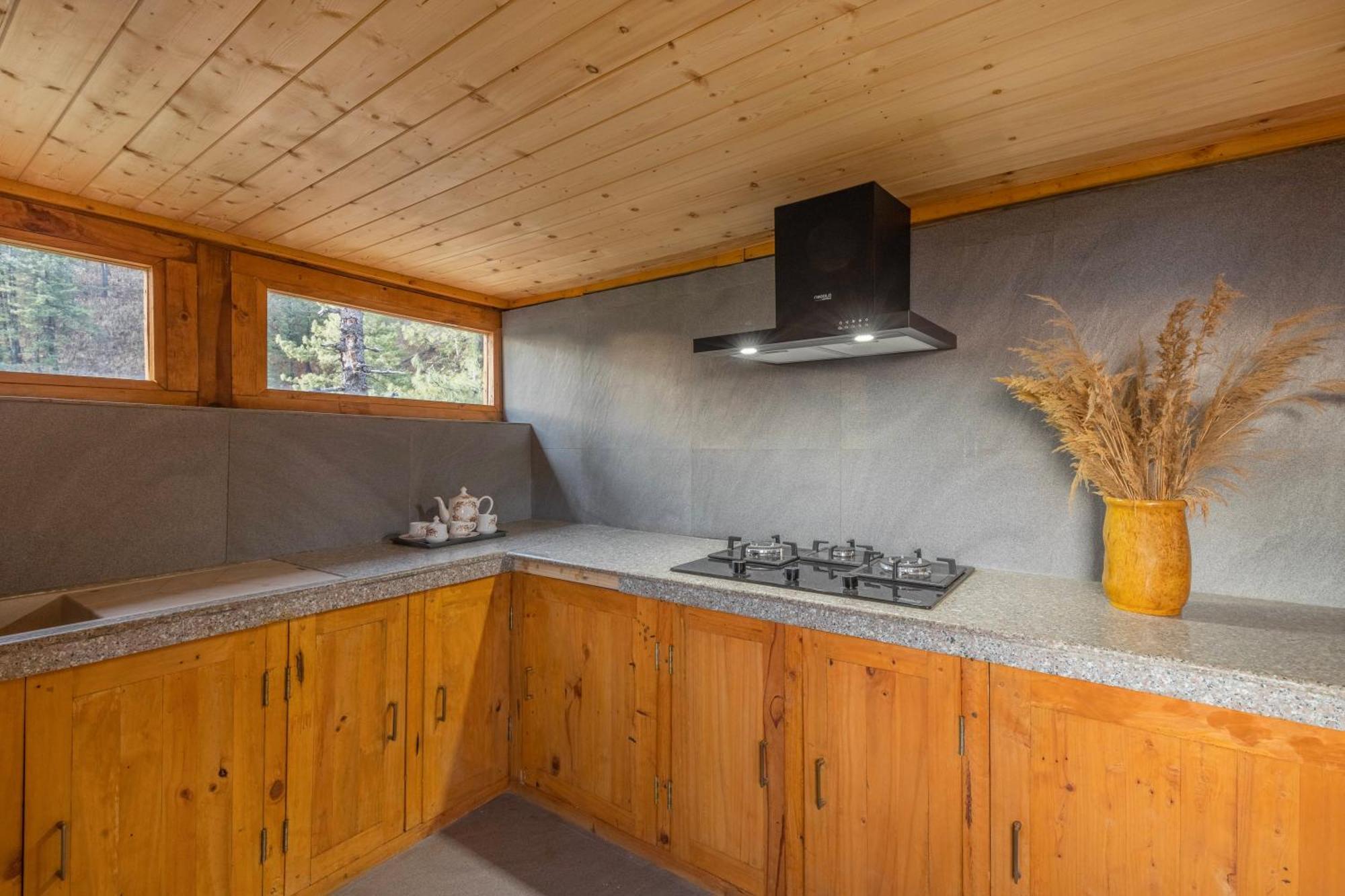 Elivaas 1 Bhk Premium Cottage With Sauna - Everly Шимла Екстериор снимка